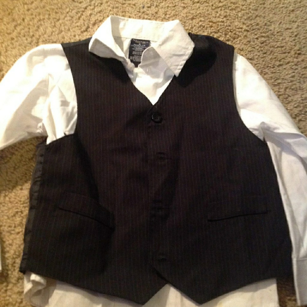 Boys Sz 6 Nautica button up and vest